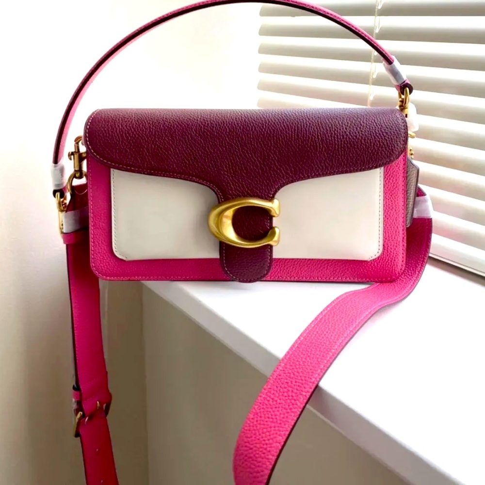 BRAND NEW coach tabby hand bag